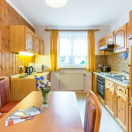 Haus Christine * Λιντάου